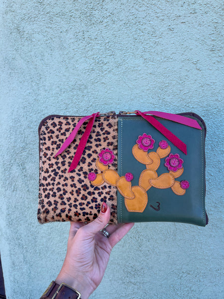 1/2 Cut Mini Pocketbook