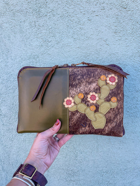 1/2 Cut Mini Pocketbook