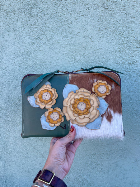 1/2 Cut Mini Pocketbook