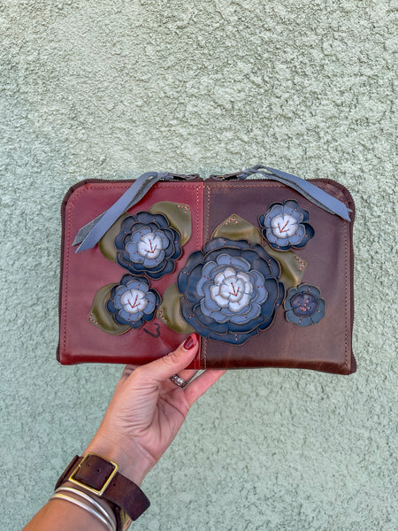 1/2 Cut Mini Pocketbook