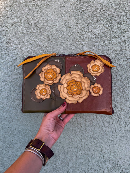 1/2 Cut Mini Pocketbook